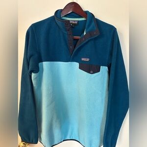 Patagonia Women’s Turquoise Fleece Quarter Snap